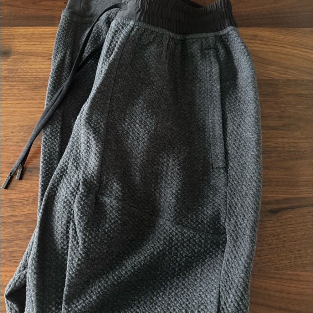 Lululemon Charcoal Grey Textured Joggers